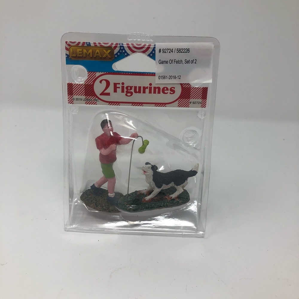 LEMAX 2 Figures of a Man and his Dog Playing